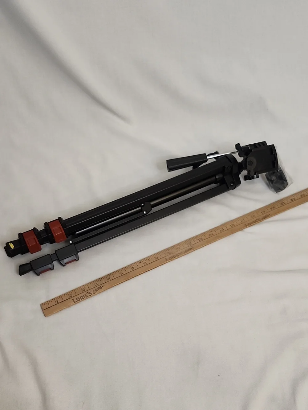 Nishika 3 section telescopic tripod